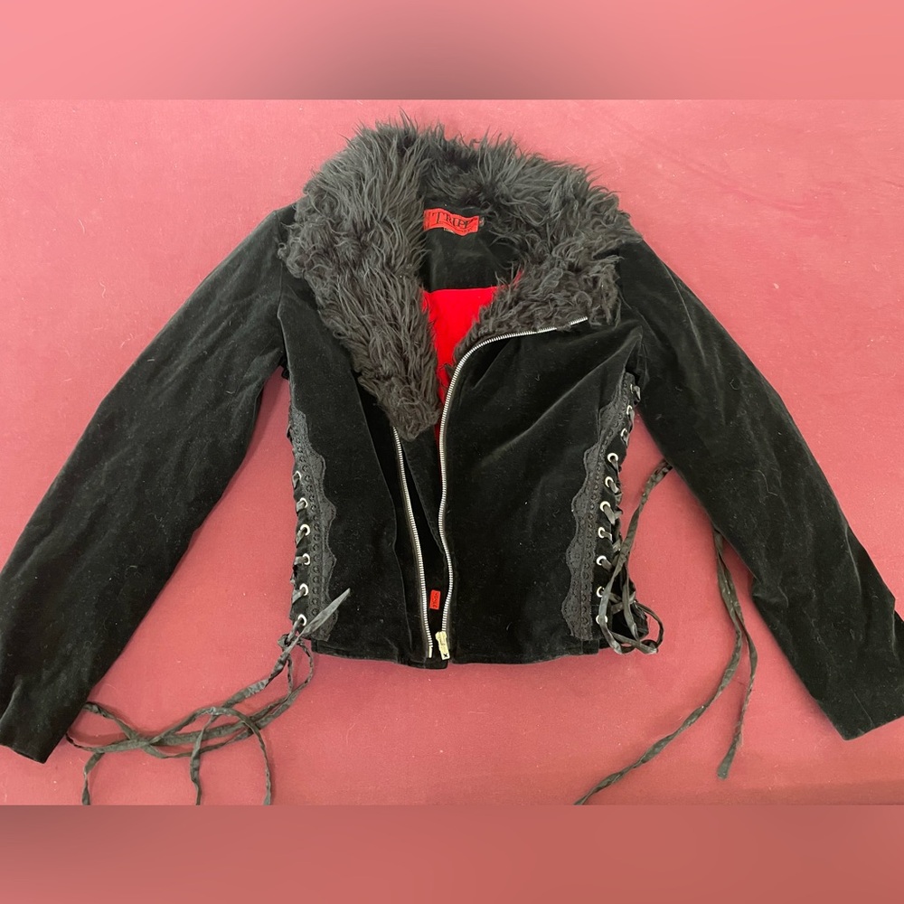 Tripp Vintage Y2K Black Velvet Faux Fur Jacket Lace M Asymmetric zip